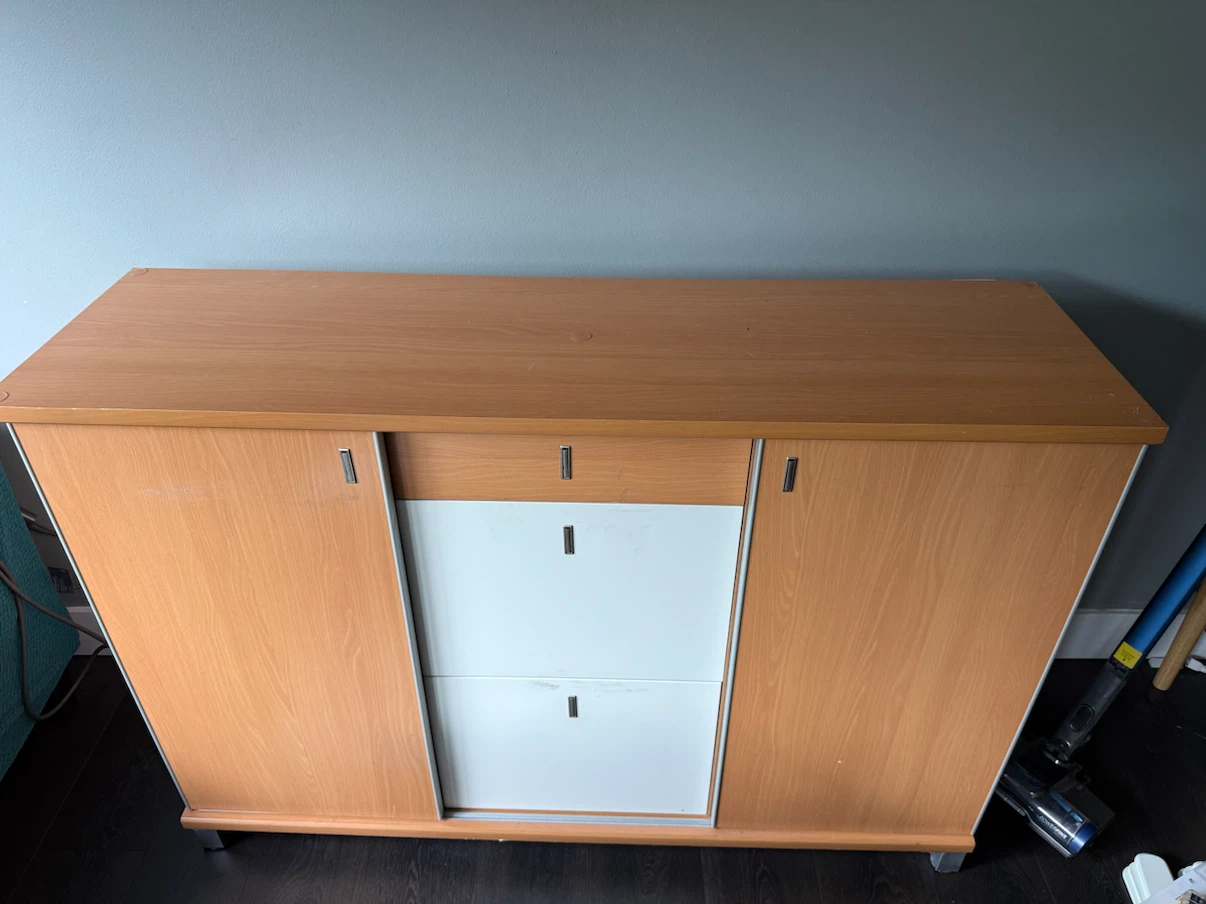 Solidwood cabinet with drawers