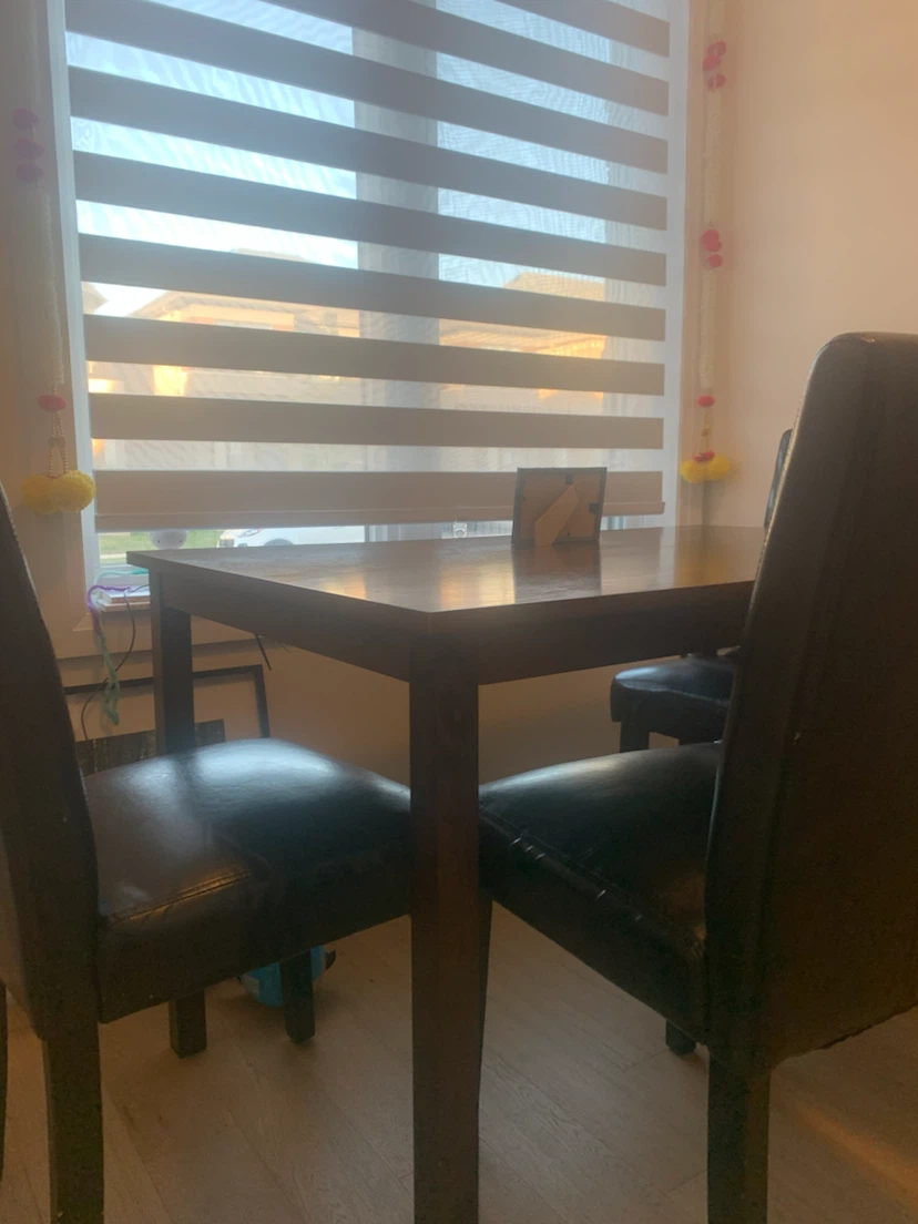 Dark Wood Dining Table and 4 Chairs - photo 4