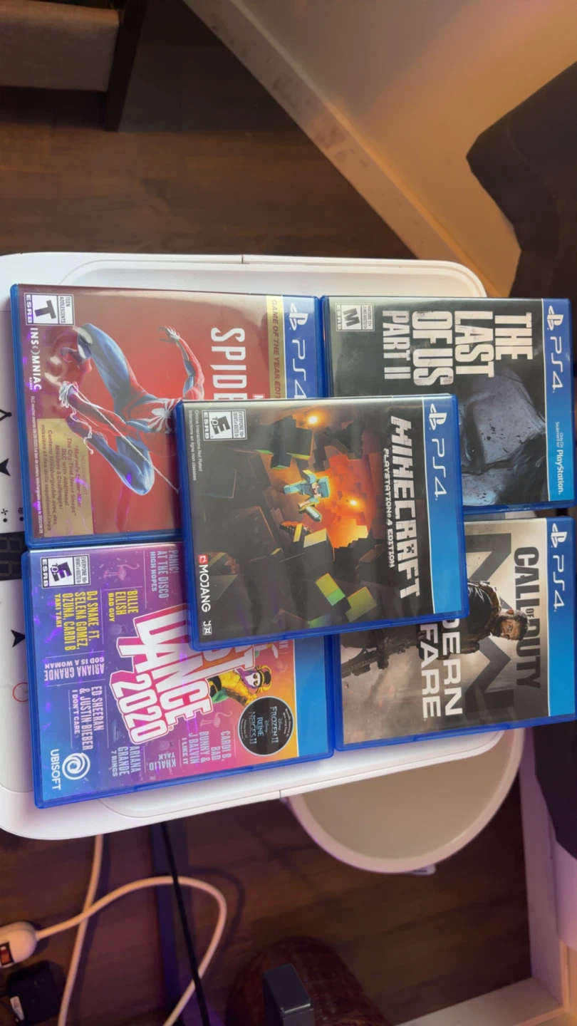 Sony PlayStation 4 Slim Console with 2 Controllers and 5 Games - photo 4