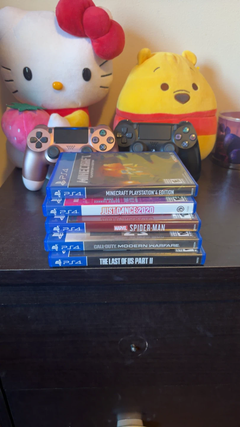 Sony PlayStation 4 Slim Console with 2 Controllers and 5 Games - photo 5
