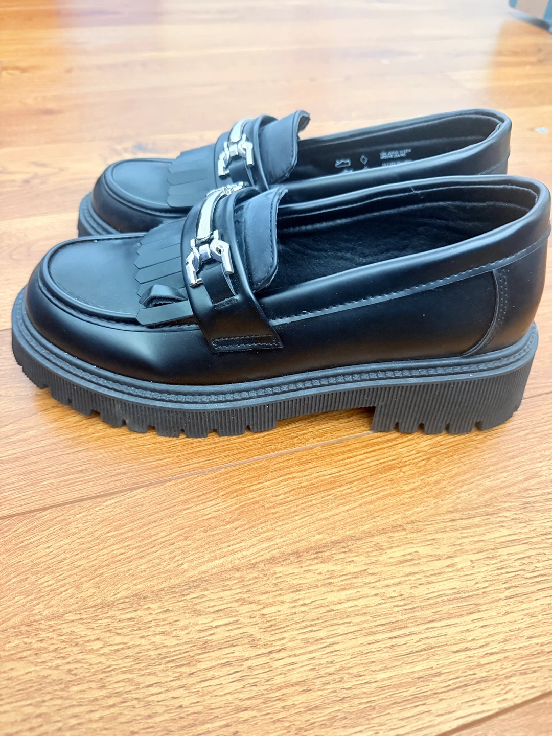 Shoe