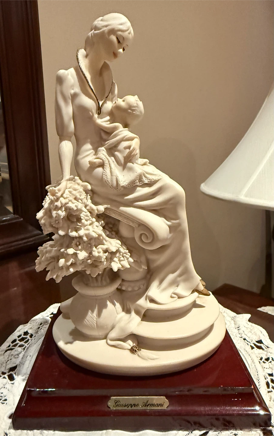 Giuseppe Armani Mother and Child Figurine