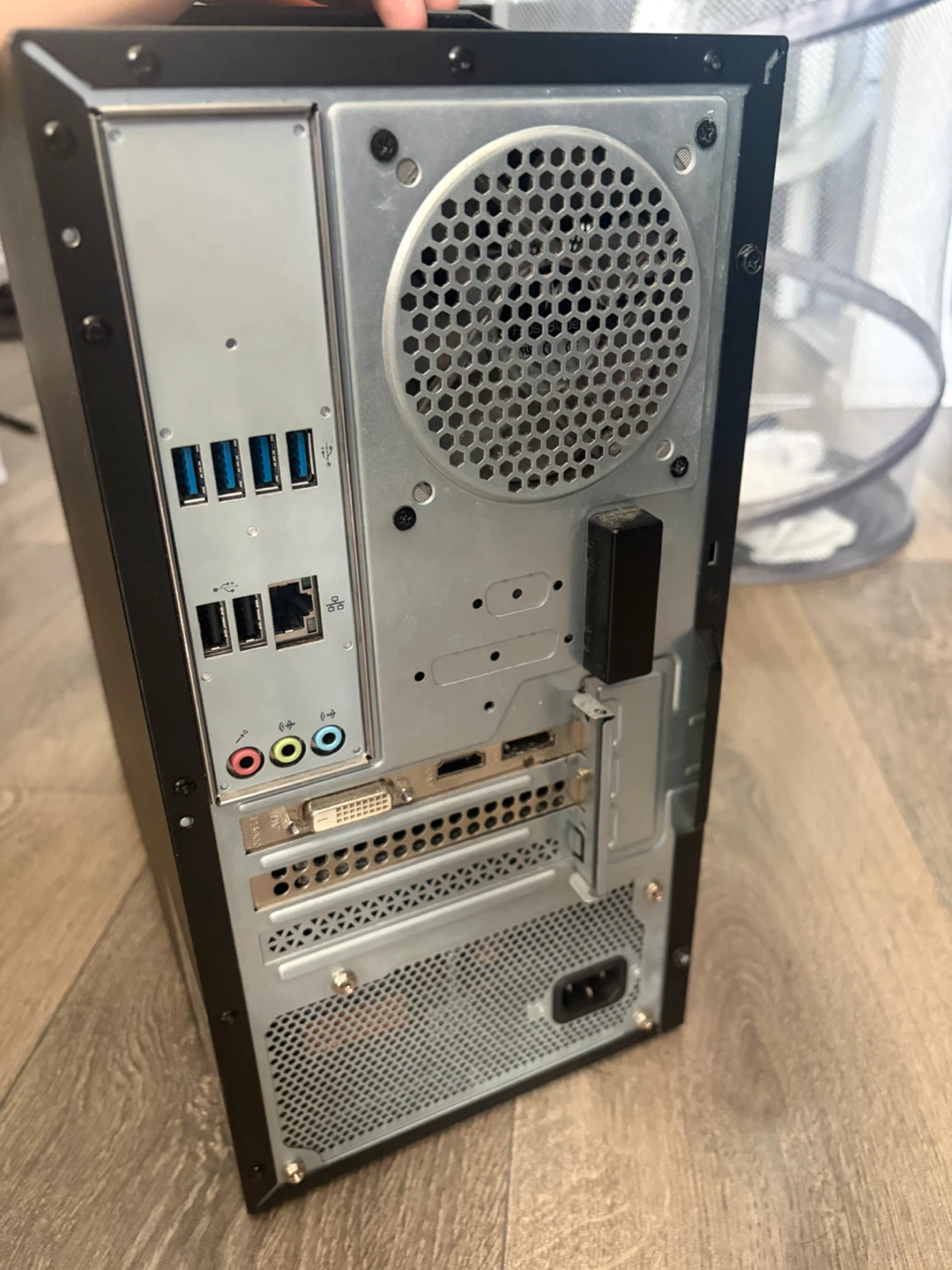 Gaming Desktop PC (i5-10400F/1660 SUPER/12GB RAM/512GB SSD) - photo 4
