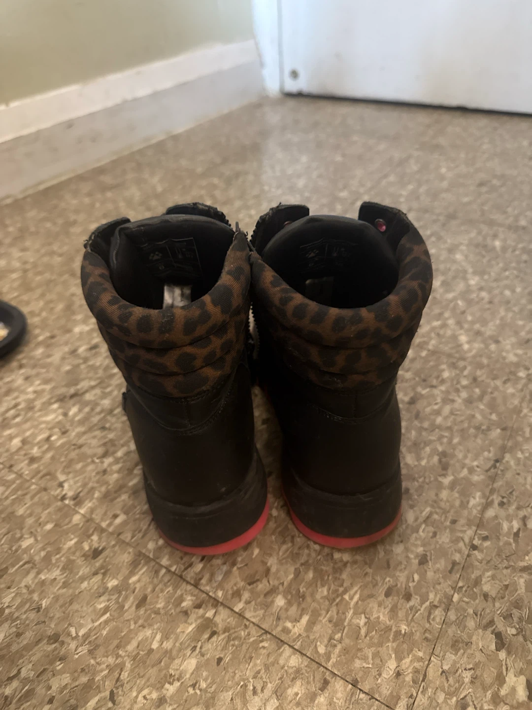 Cougar Sasha Winter Boots Size 6 - photo 2