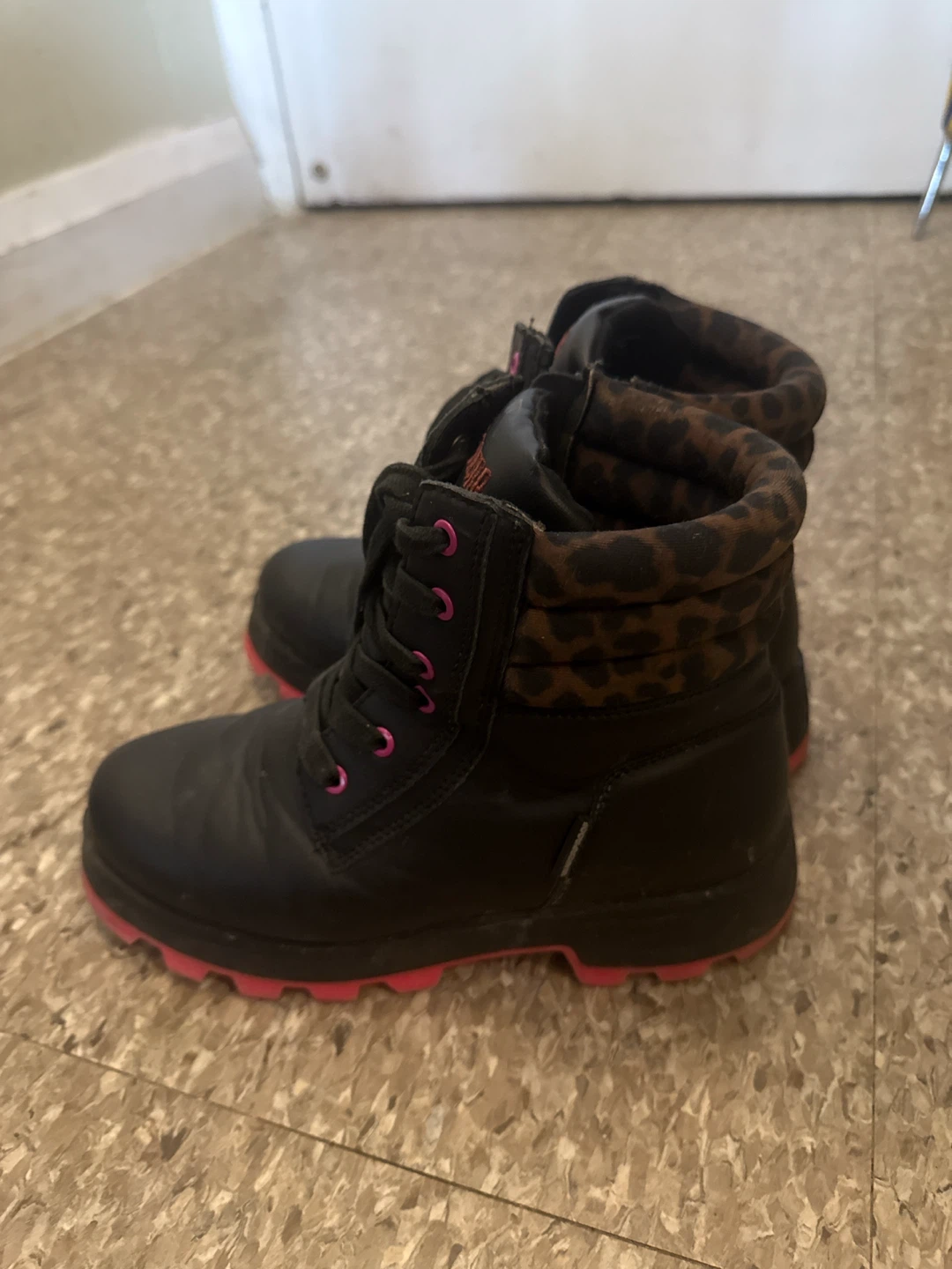 Cougar Sasha Winter Boots Size 6 - photo 3