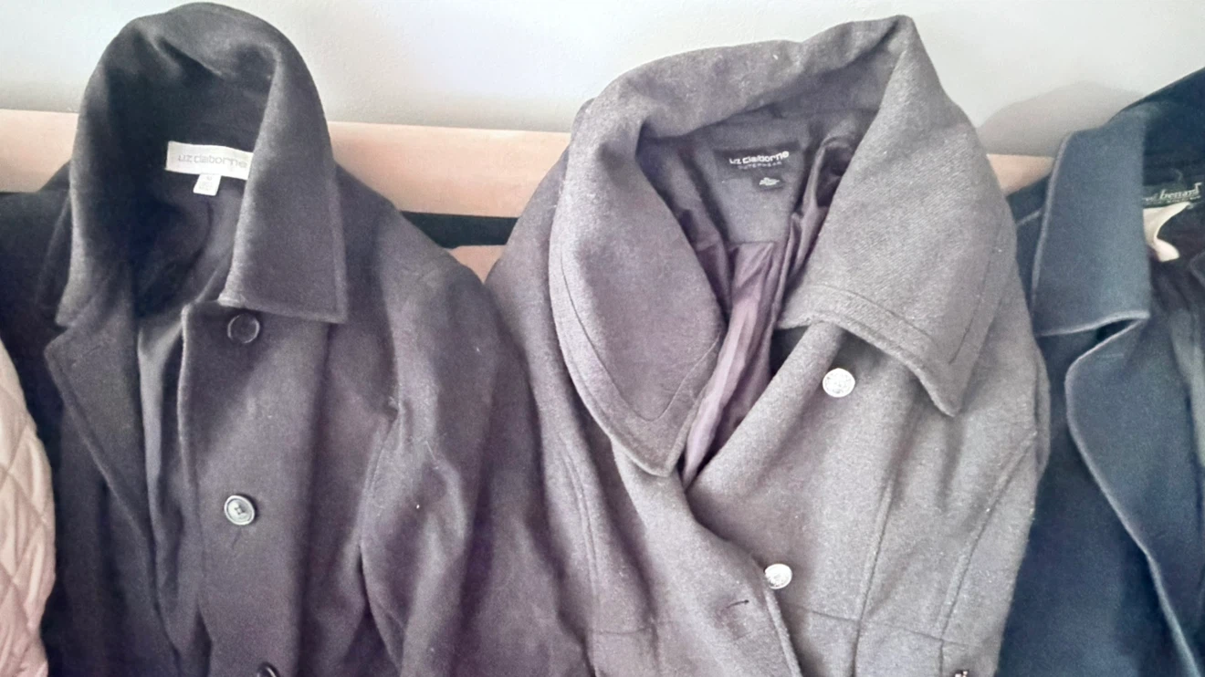 Coats Bundle – Mixed Brands, Men’s & Women’s(XL- 2XL) - photo 2