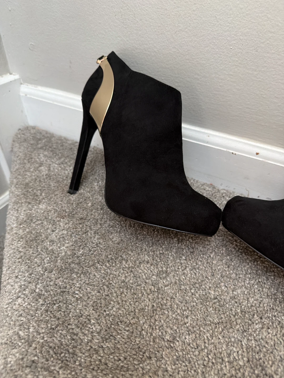 Thalia Sodi Black Suede Ankle Boots Size 7M - photo 2