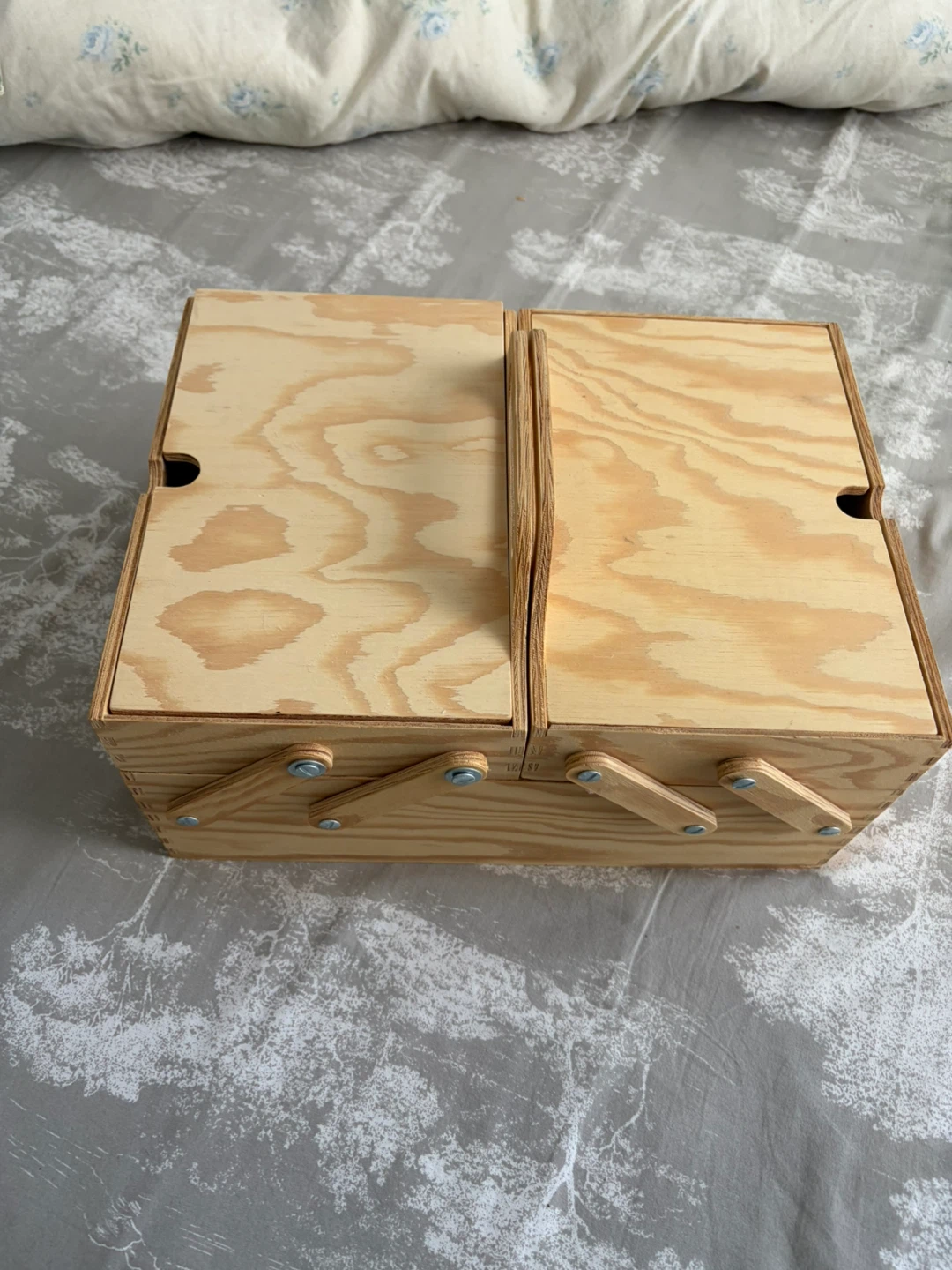 Wooden Accordion Sewing Box - photo 4