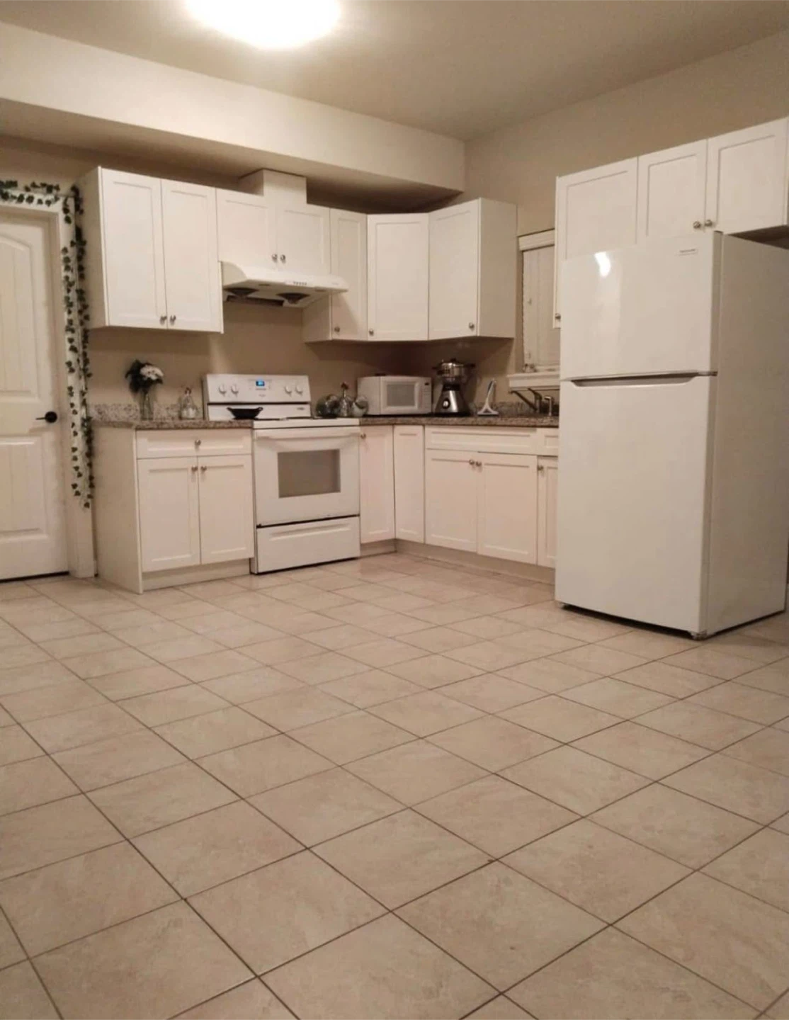 2 Bedroom Basement Suite for Rent – Available October 1st - photo 5