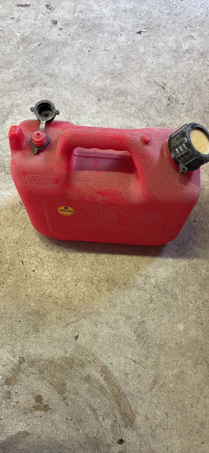 Gas Can / Fuel Jug (2.5 Gallon / 10L) - photo 3