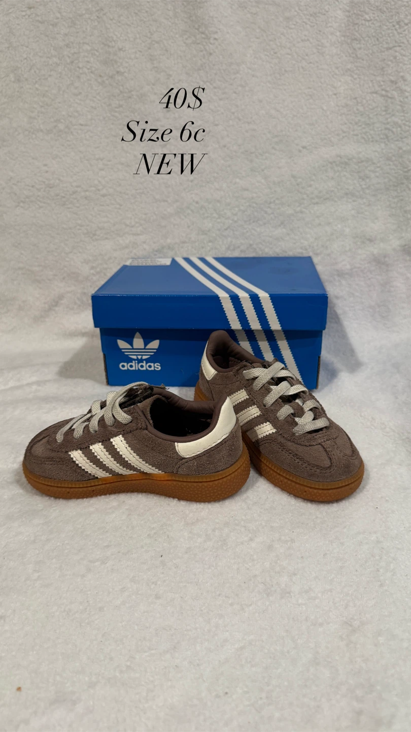 Selling children's shoes. - photo 3