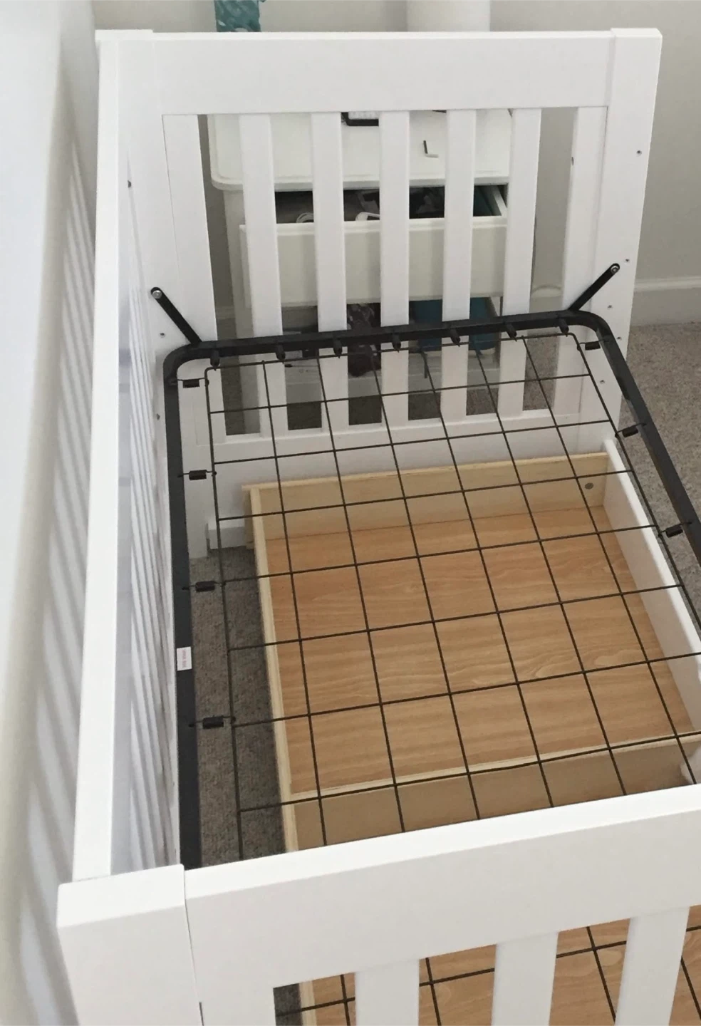 White Baby Crib with Storage Drawer