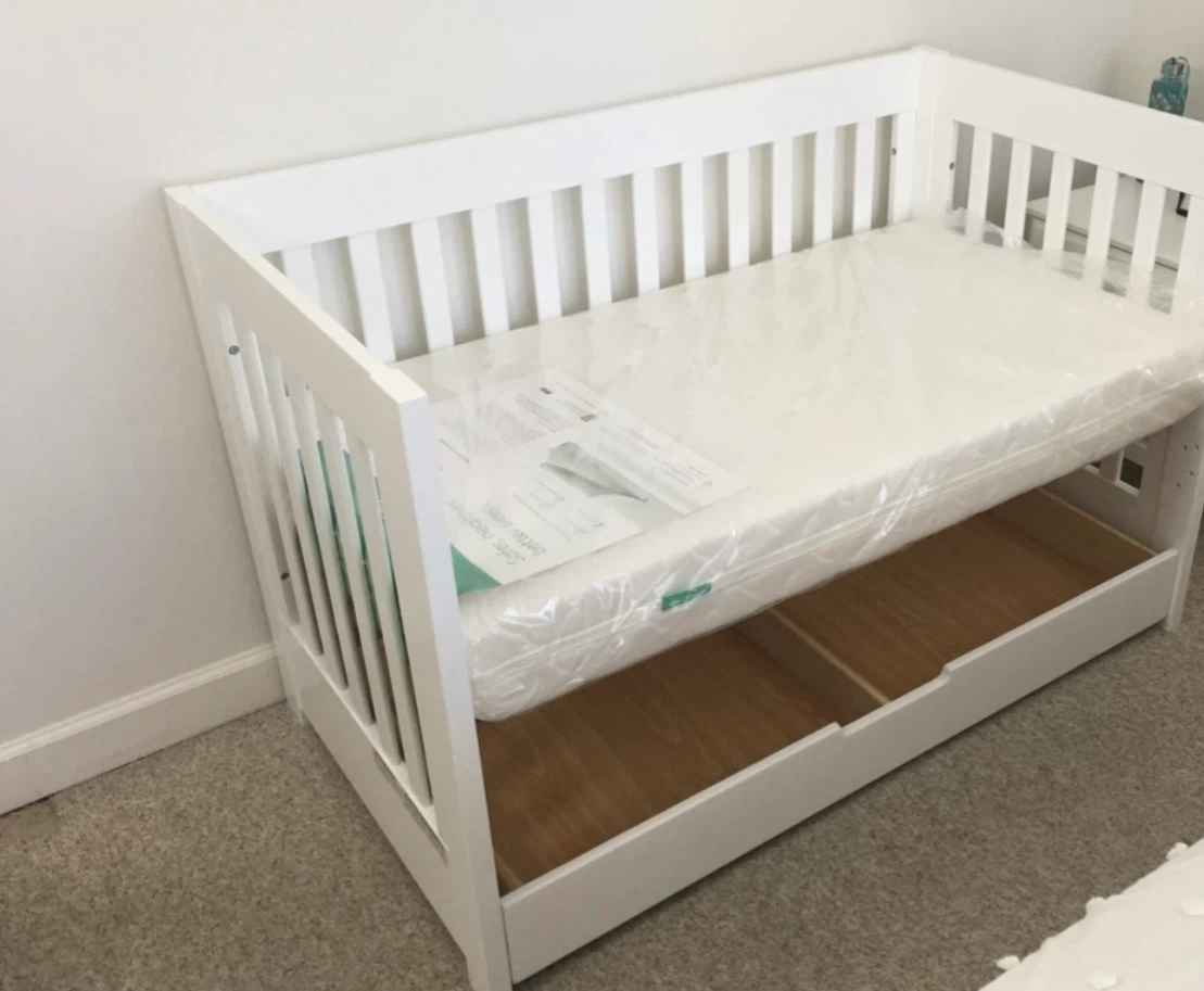 White Baby Crib with Storage Drawer - photo 2