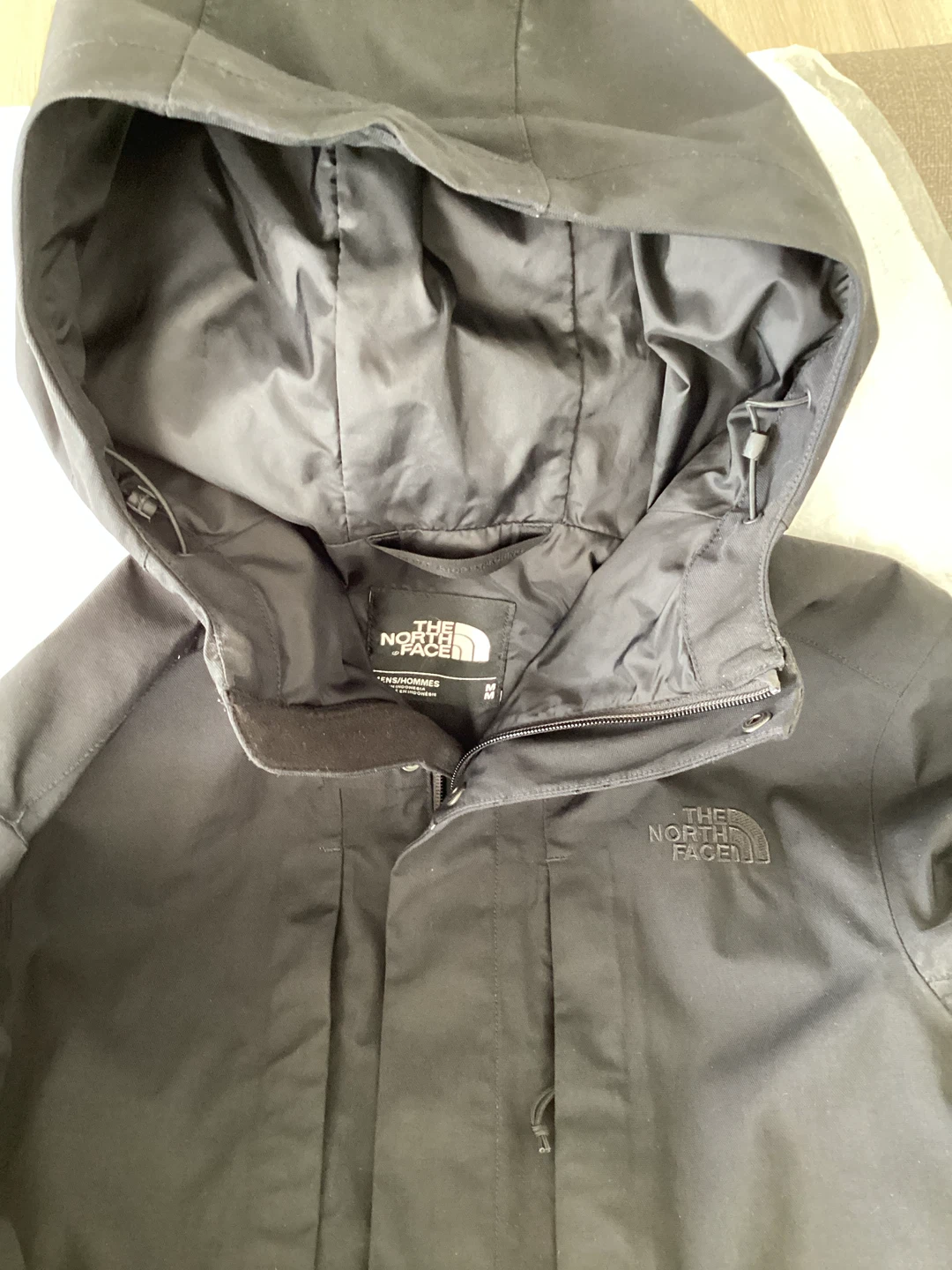NORTH FACE Men’s Jacket (M) - photo 2