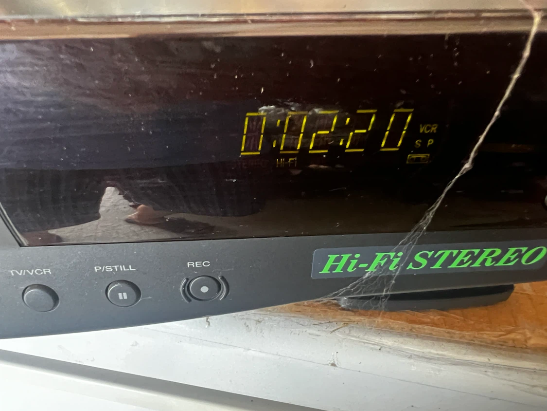 Samsung 4-Head Hi-Fi Stereo VCR - photo 4