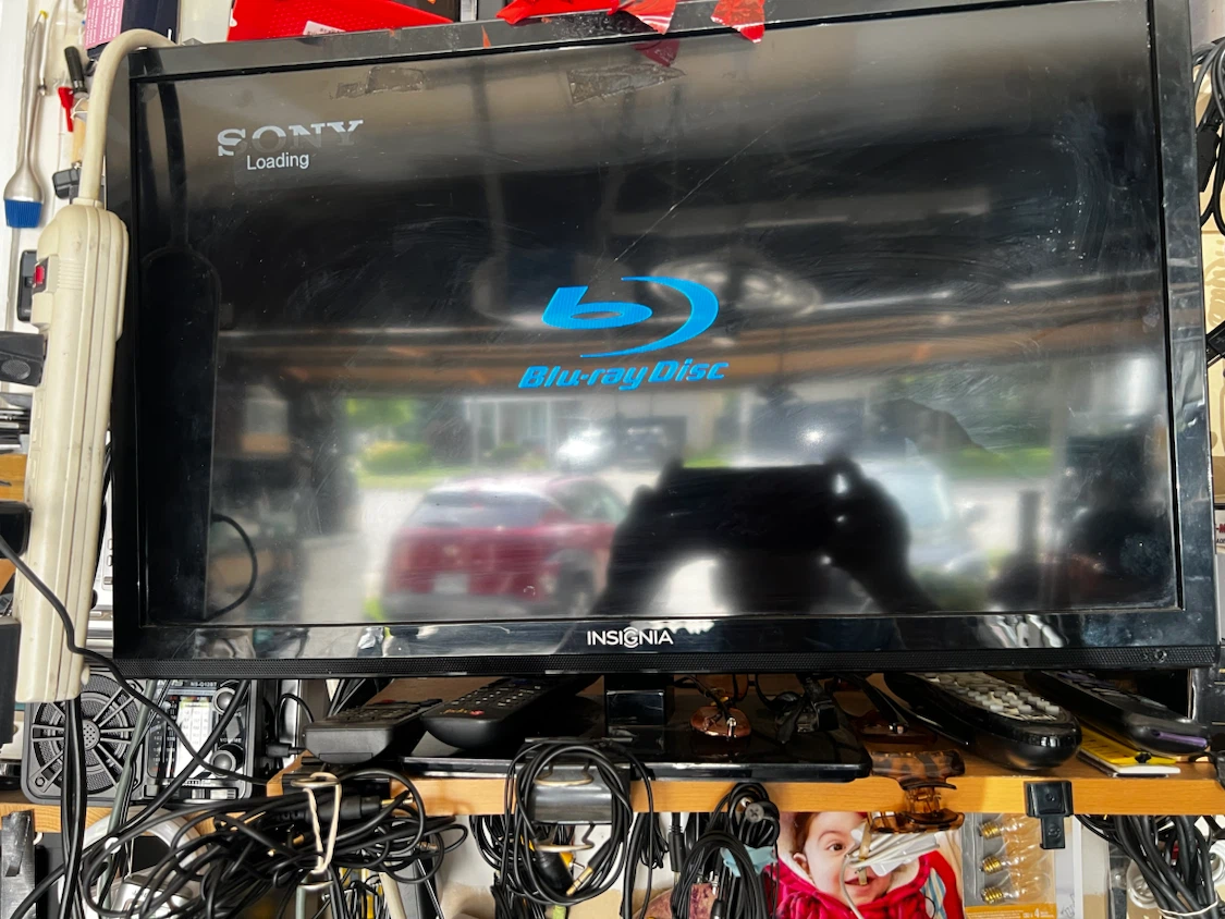 Sony Blu-ray Disc Player with 3 Movies - photo 5