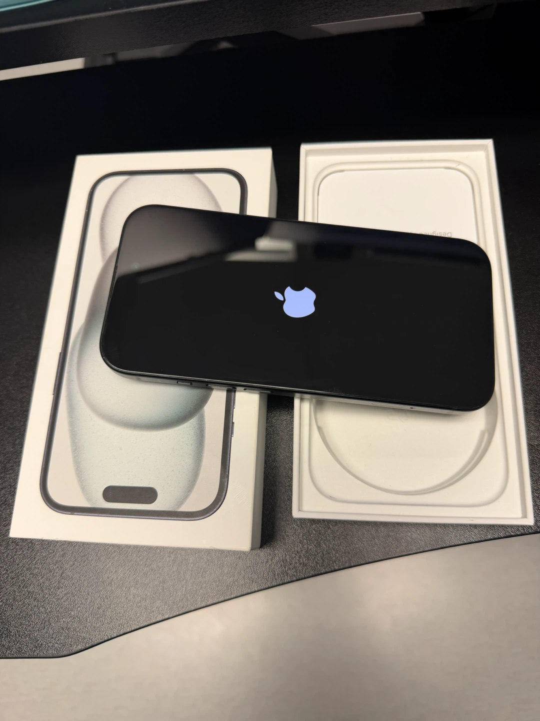 Apple iPhone 15 - photo 3