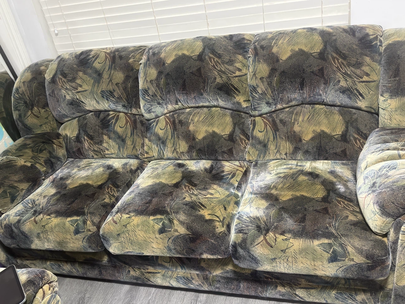 Comfortable Patterned Fabric Sofa
