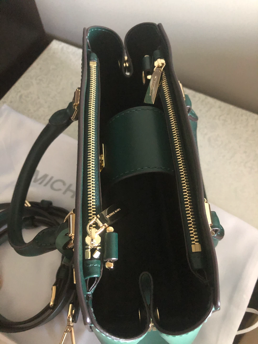 Michael Kors dark green leather handbag - photo 2