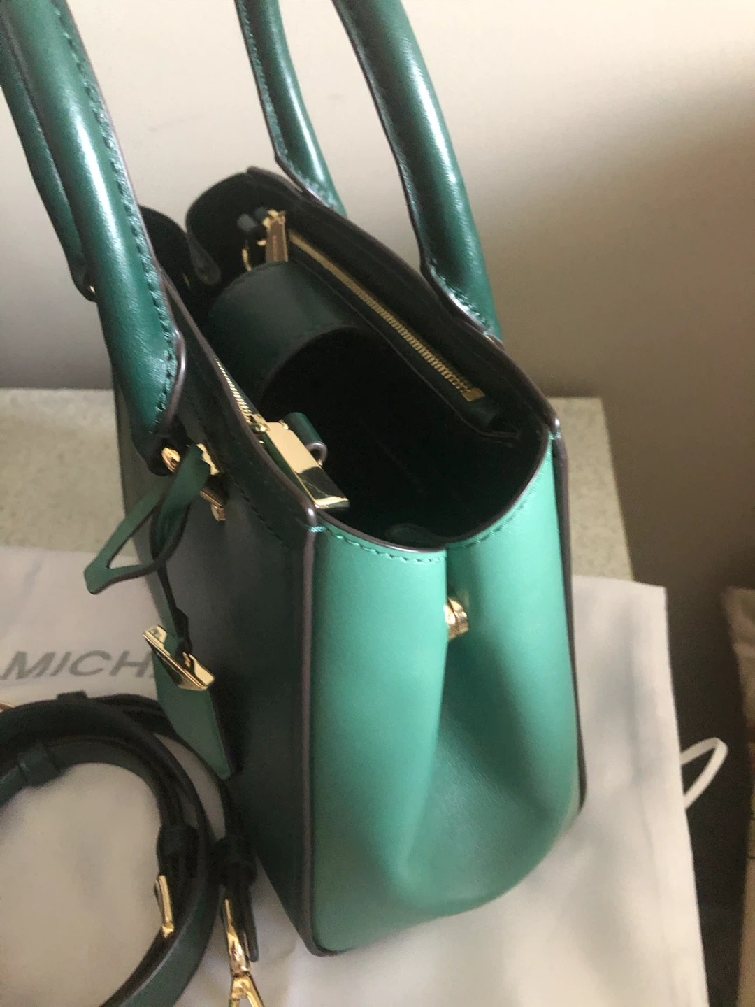 Michael Kors dark green leather handbag - photo 4