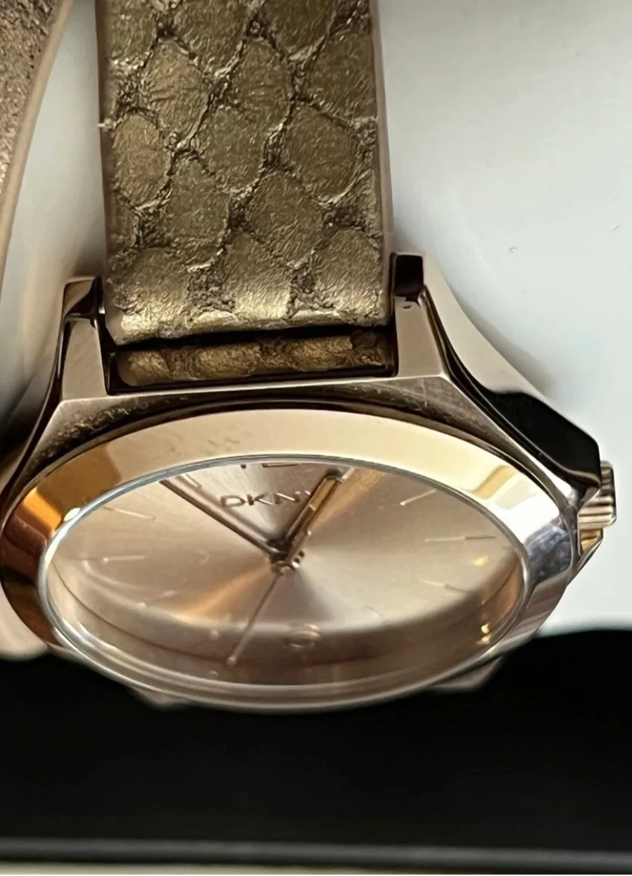 New, DKNY Gold Tone Wrap Watch NY2375 - photo 3