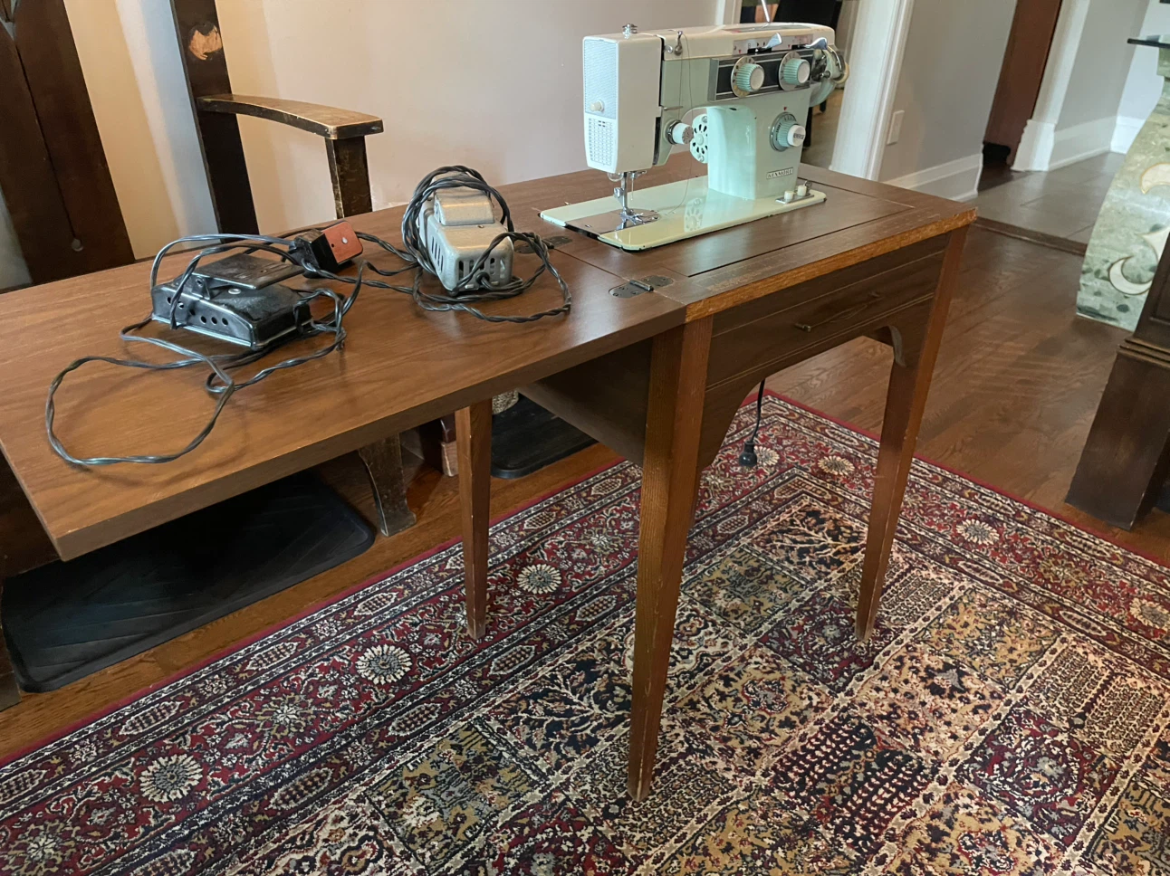Vintage Kenmore Sewing Machine with Cabinet - photo 5