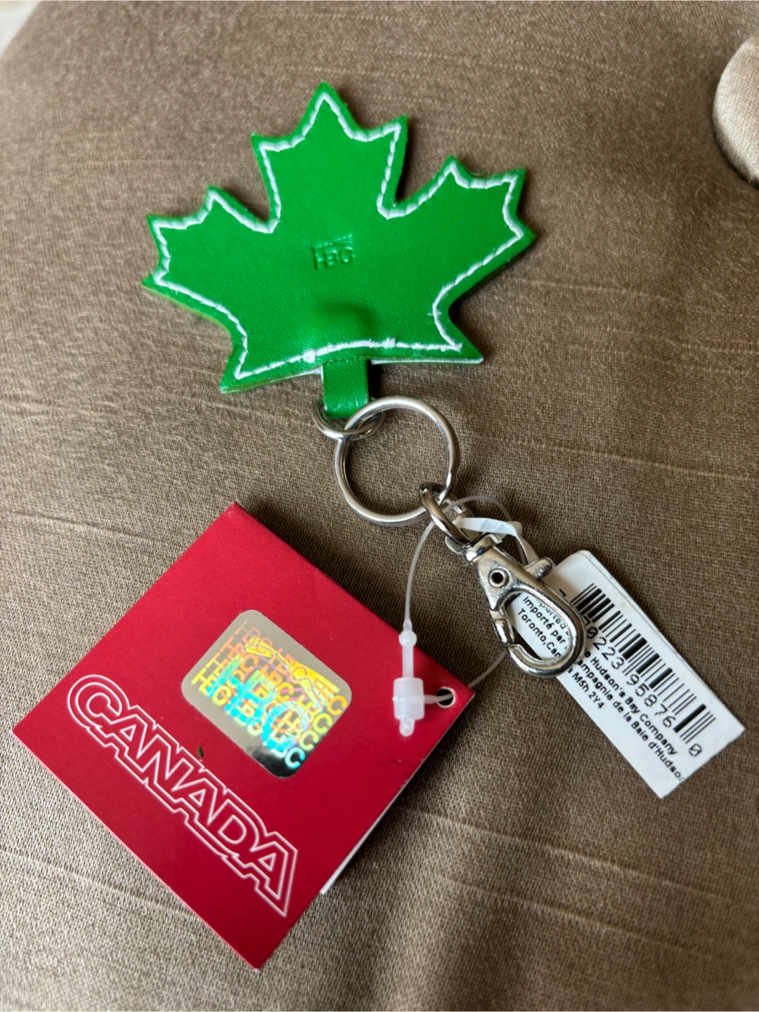 HBC 2005 Olympic Maple Leaf Keychain - photo 2