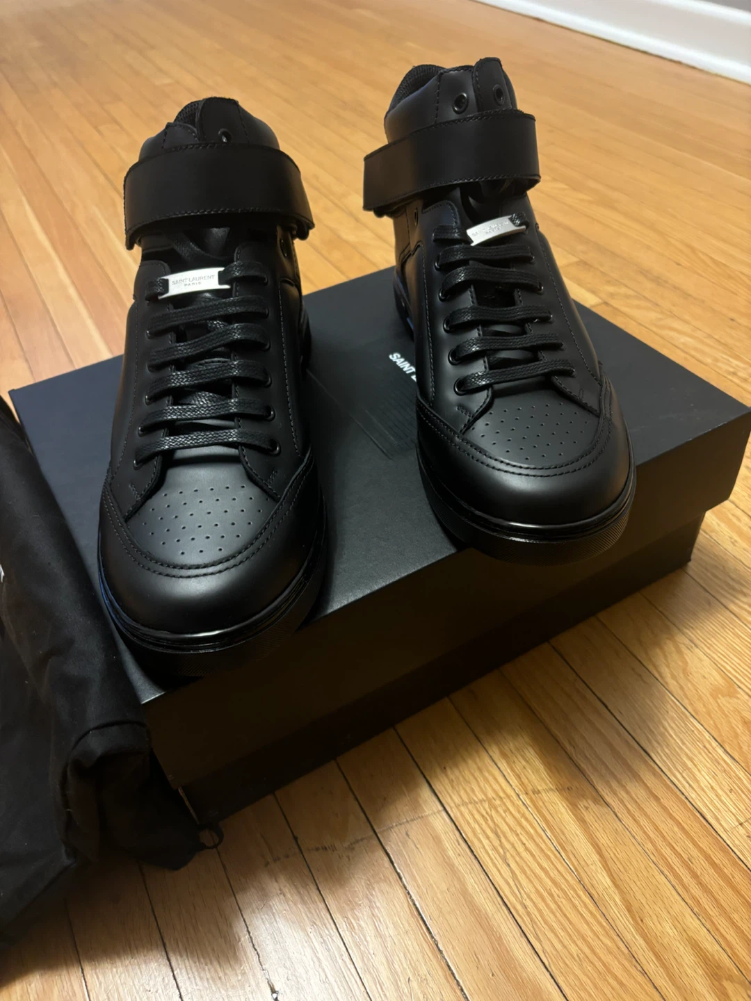 Saint Laurent Sneakers - photo 2