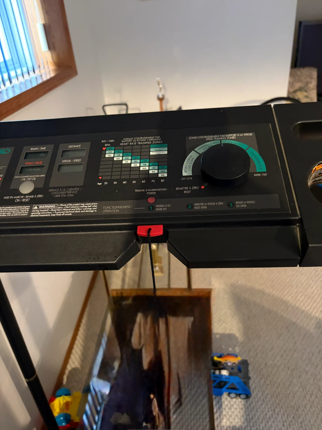 Weslo Cadence 927 Treadmill - photo 4