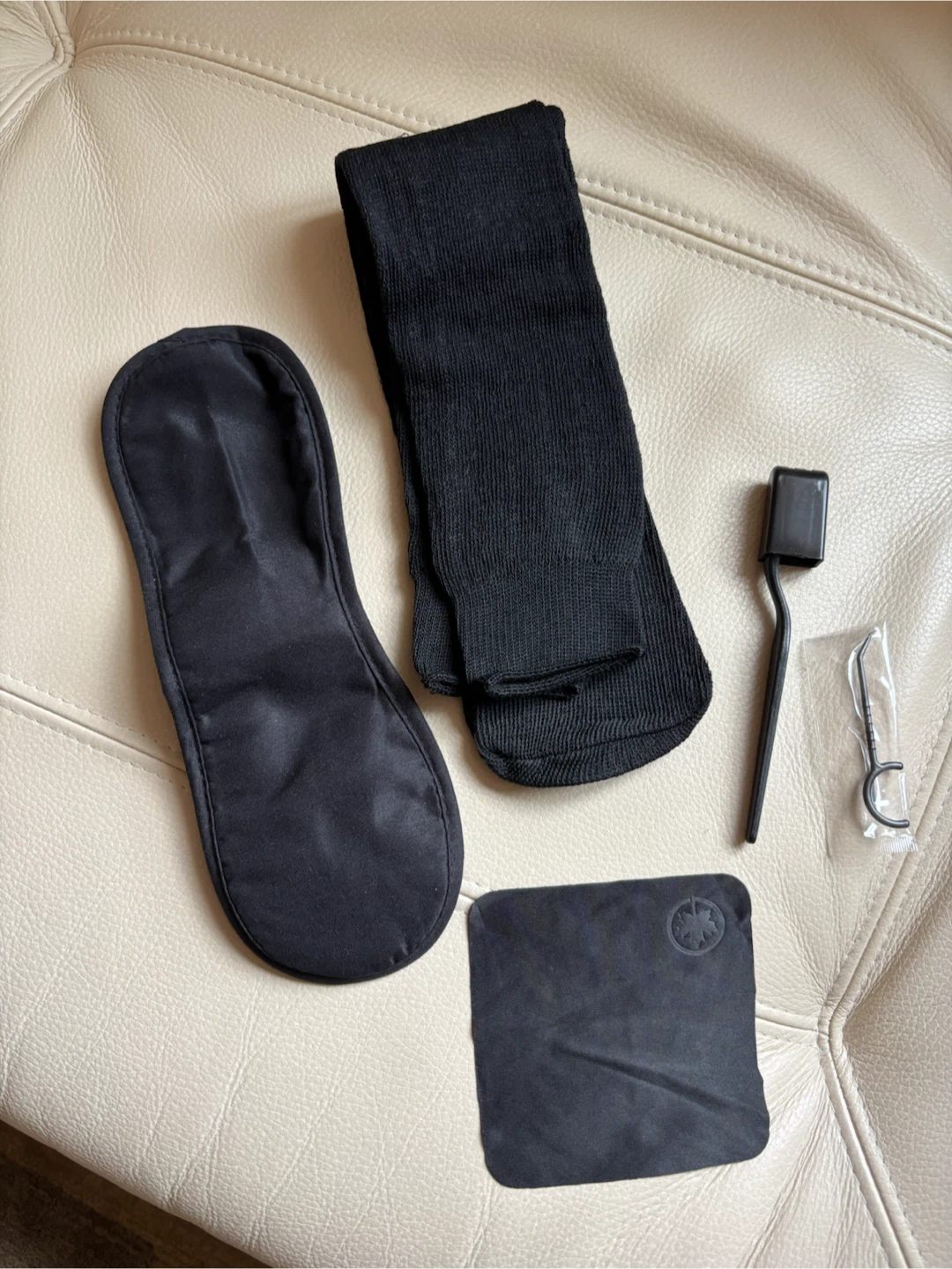 Airplane  accessories kit
