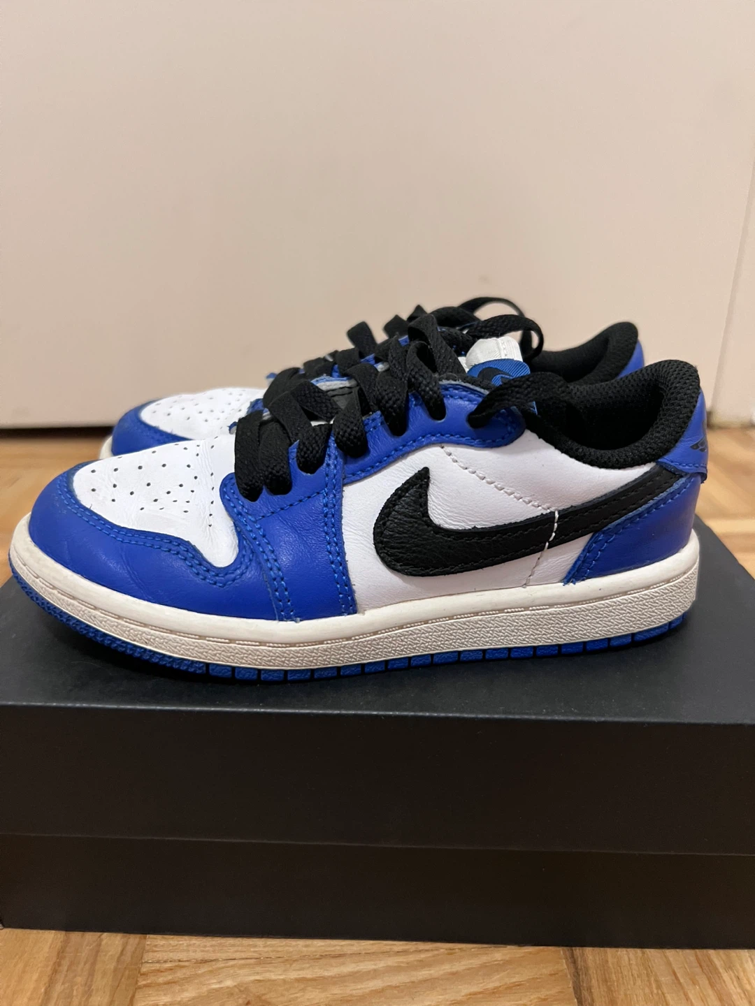Nike Air Jordan 1 Retro Low OG (PS) Size 11c - photo 2