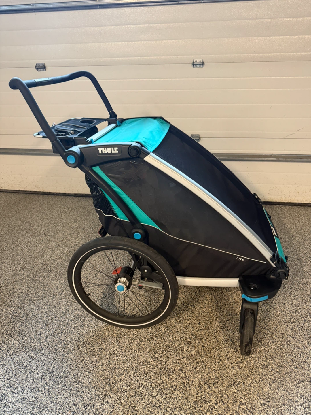Thule Chariot Lite 2 Double Bike Trailer + Infant Sling - photo 3