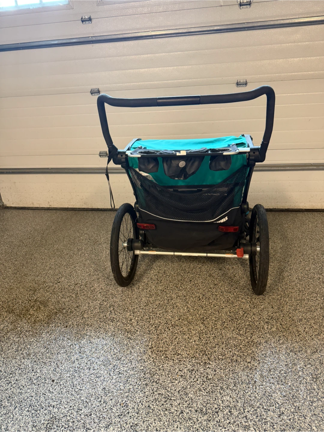 Thule Chariot Lite 2 Double Bike Trailer + Infant Sling - photo 4