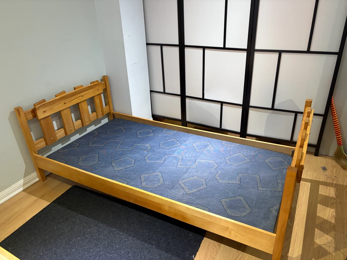 Wooden Twin Bed Frame with Mattress