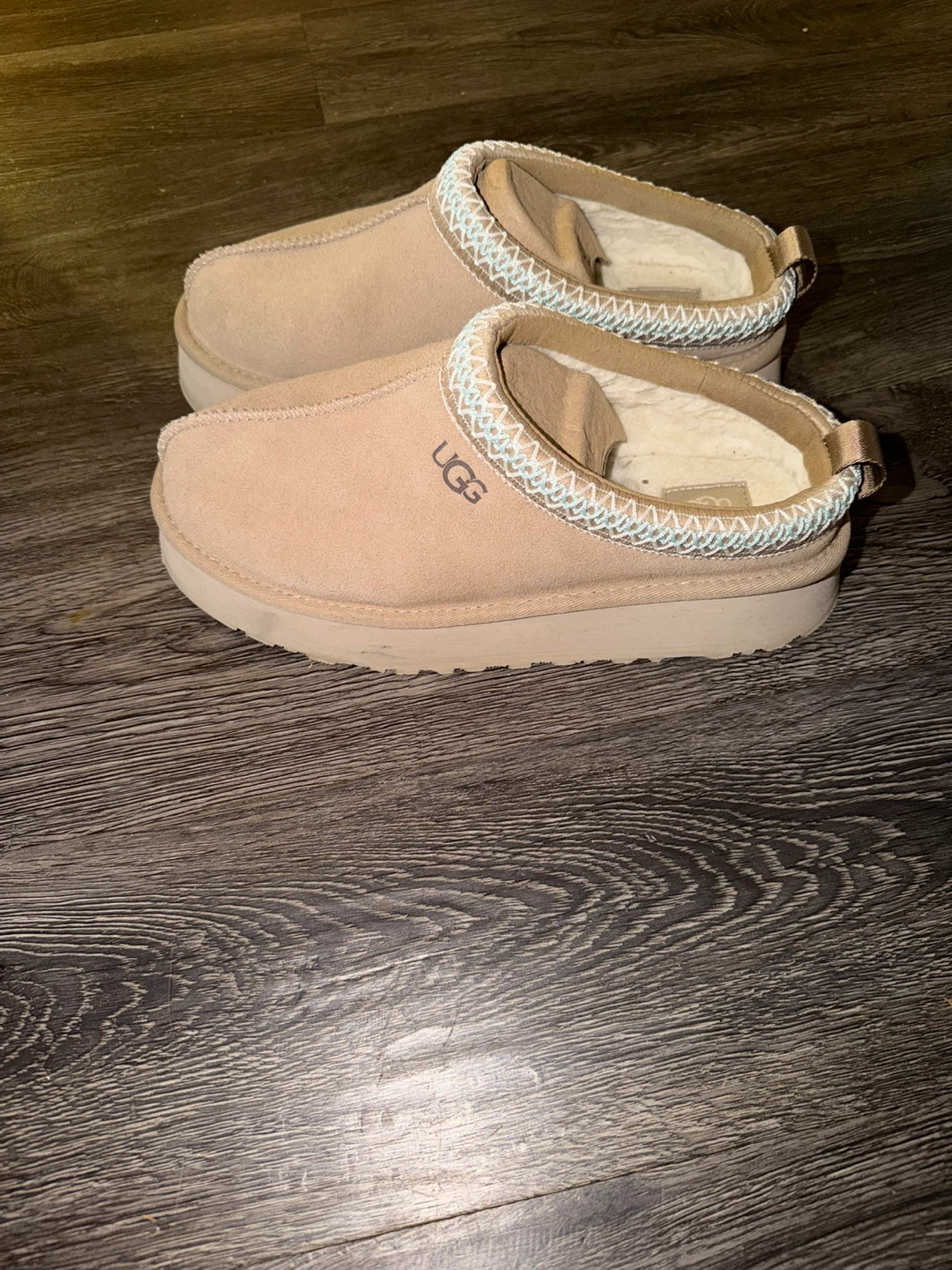 Ladie’s UGGs - photo 2