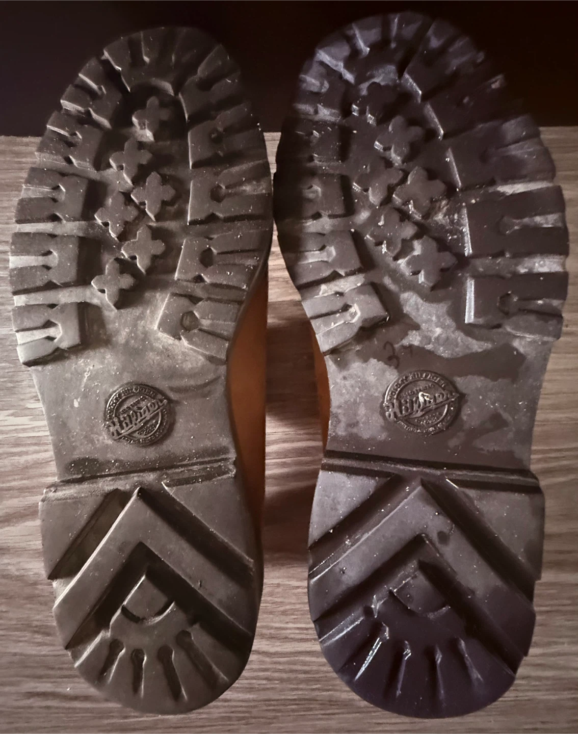 Authentic TOMMY HILFIGER Suede/Leather Shoes - photo 5