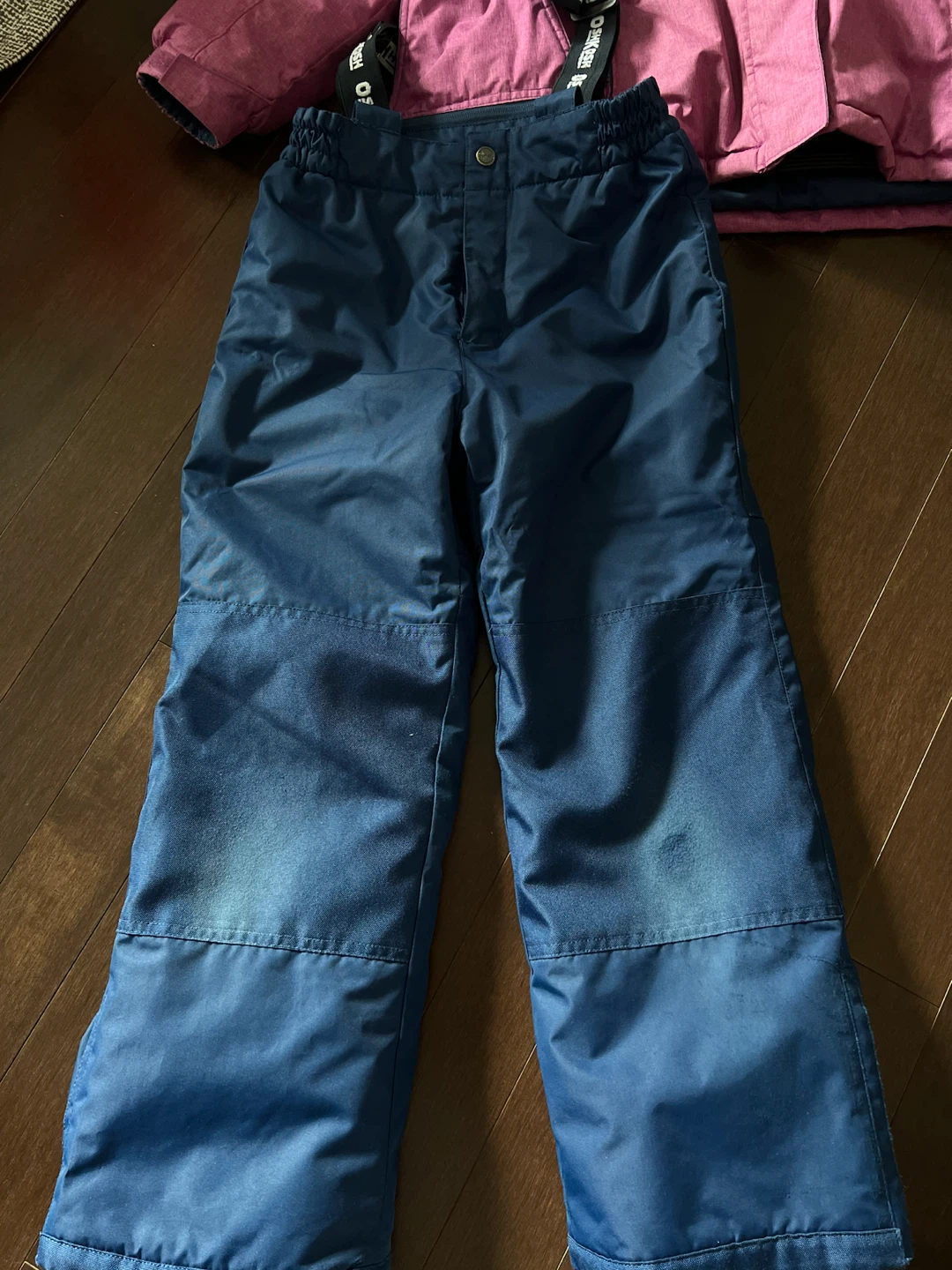 OshKosh B'gosh Winter Snow Suit - Size 8 SCARF AND HAT INCLUDED - photo 3