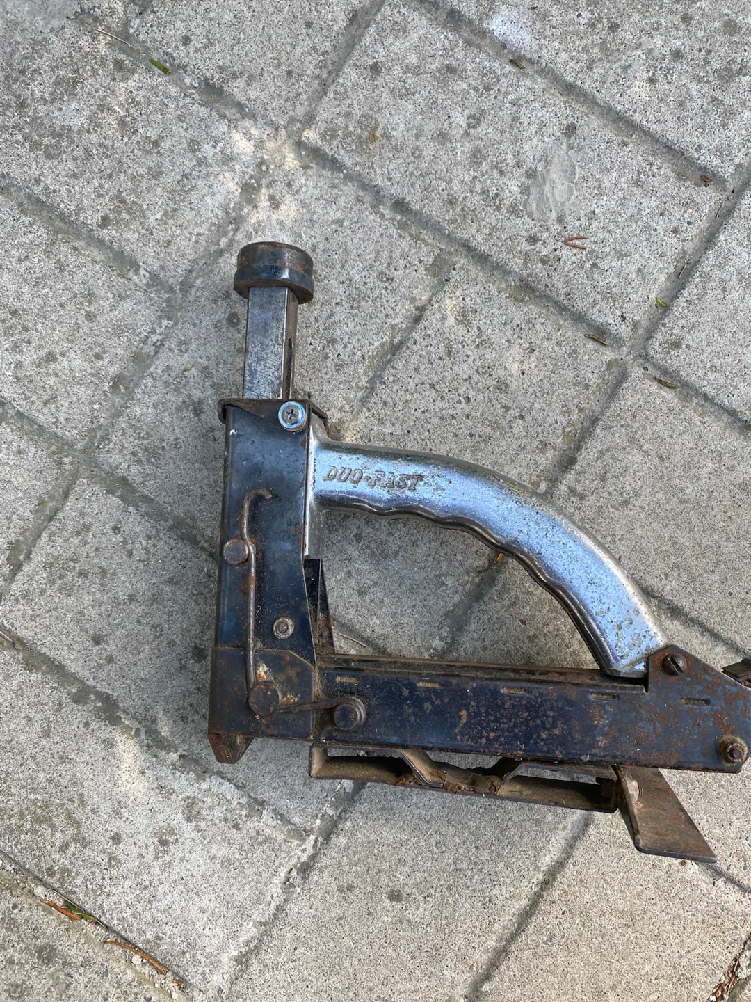 VINTAGE DUO-FAST STAPLER - photo 2