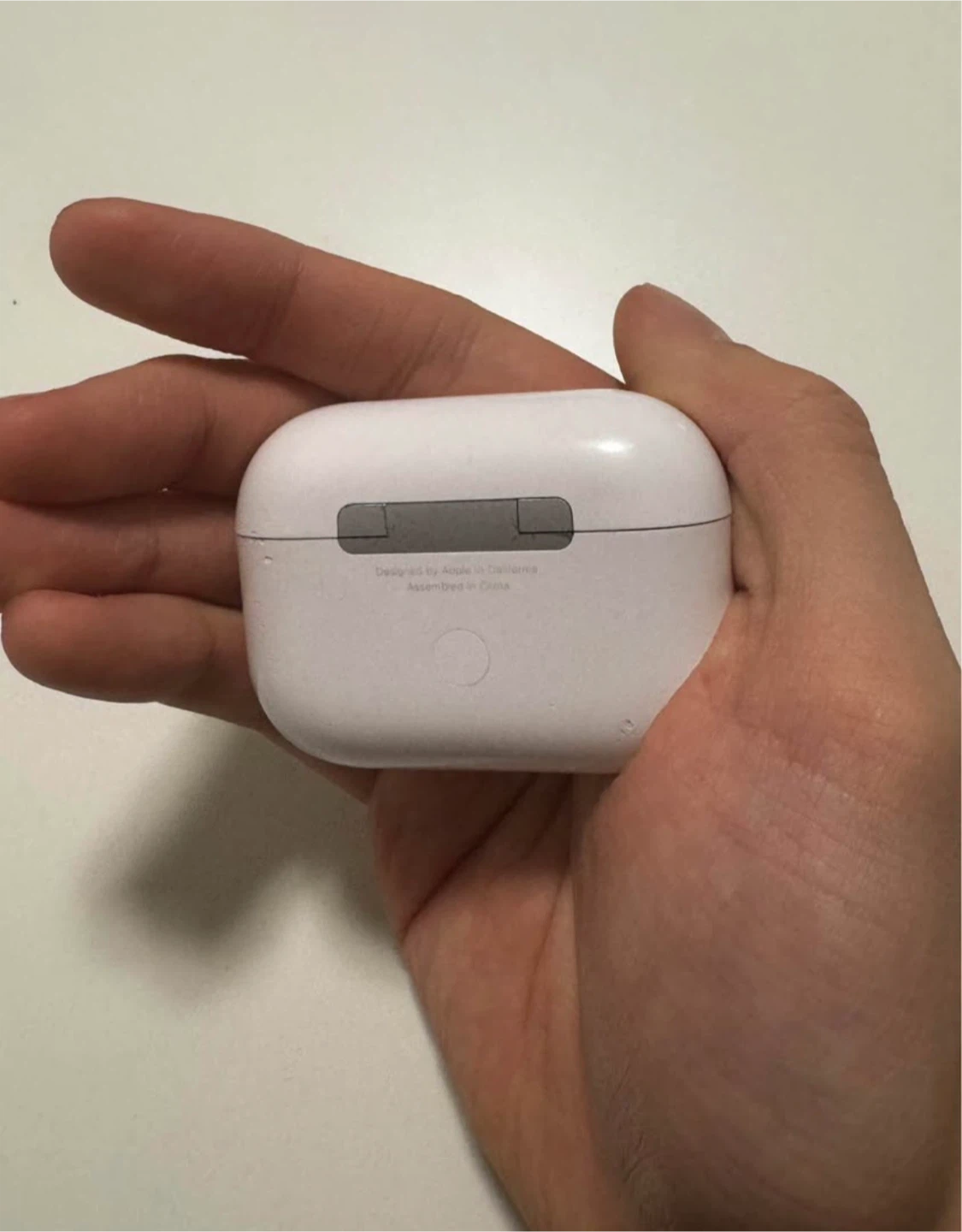 Apple AirPods Pro 2nd Gen with MagSafe Case - photo 2