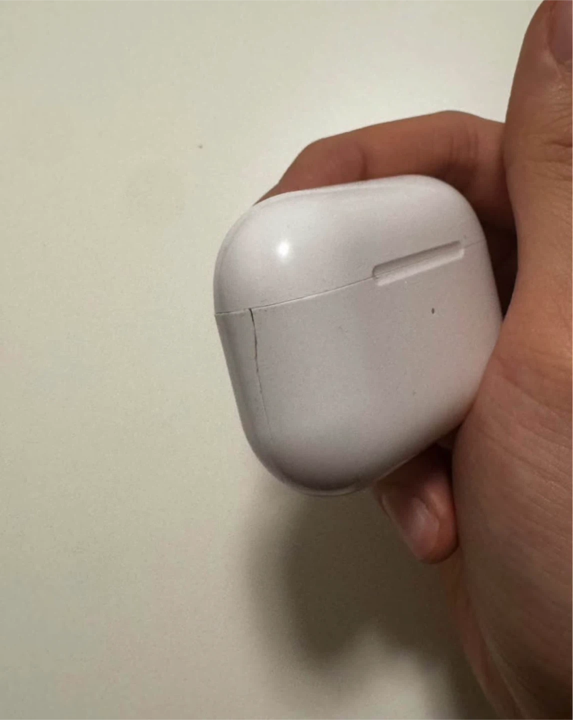 Apple AirPods Pro 2nd Gen with MagSafe Case - photo 3