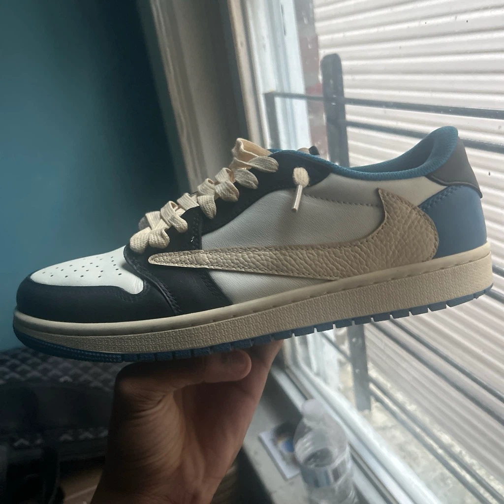 Nike Air Jordan 1 Low Travis Scott Fragment - photo 3