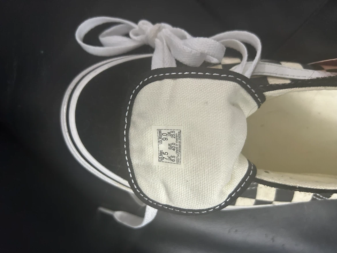 Vans Old Skool Checkered Shoes - Never worn - New - photo 2