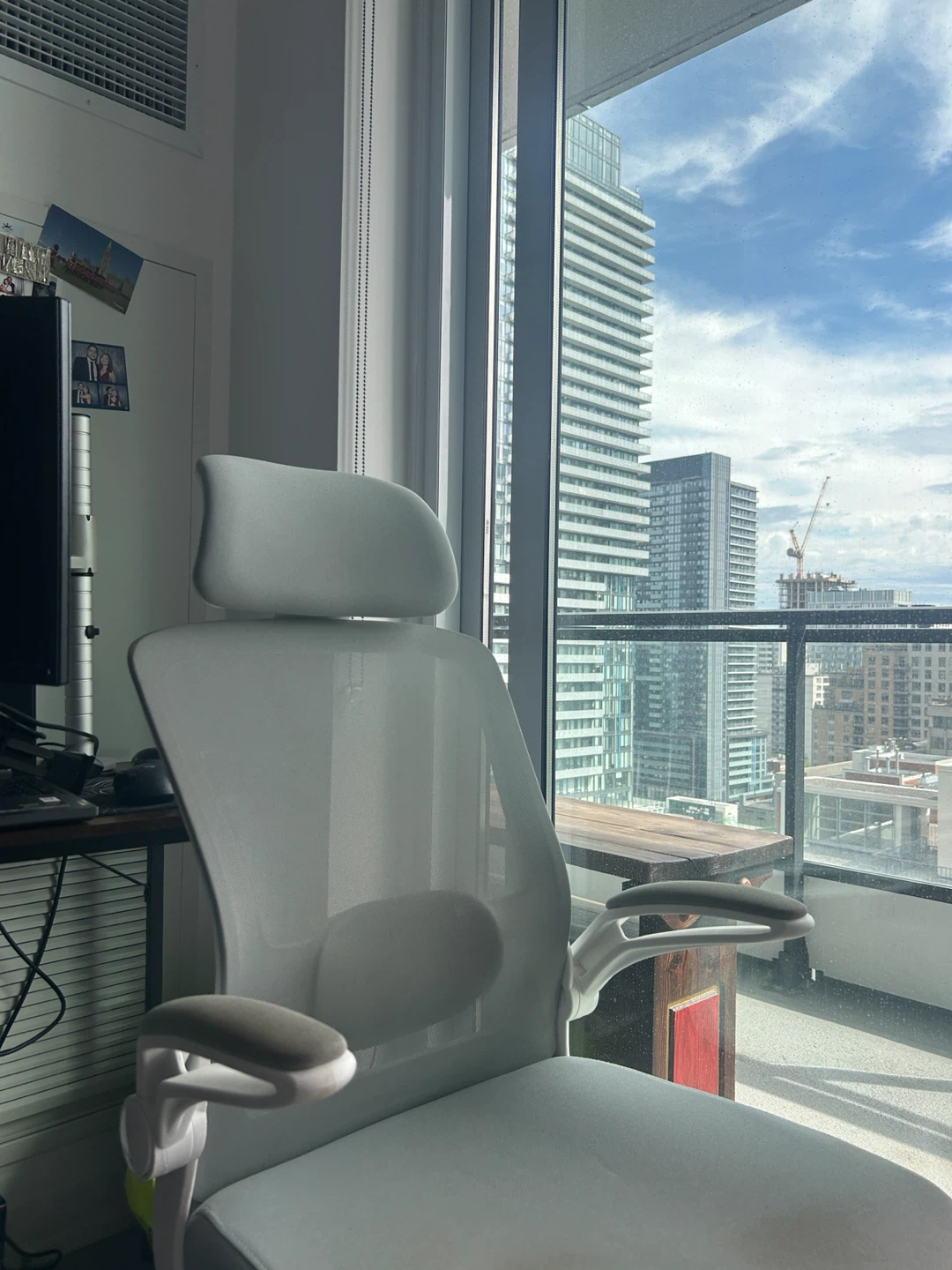 Ergonomic Office Chair with Adjustable Headrest - photo 2