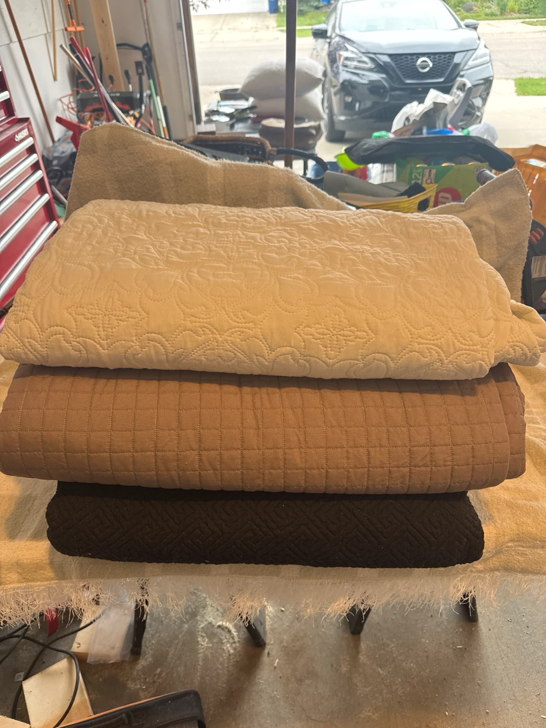 Set of 3 Textured Bed Quilts