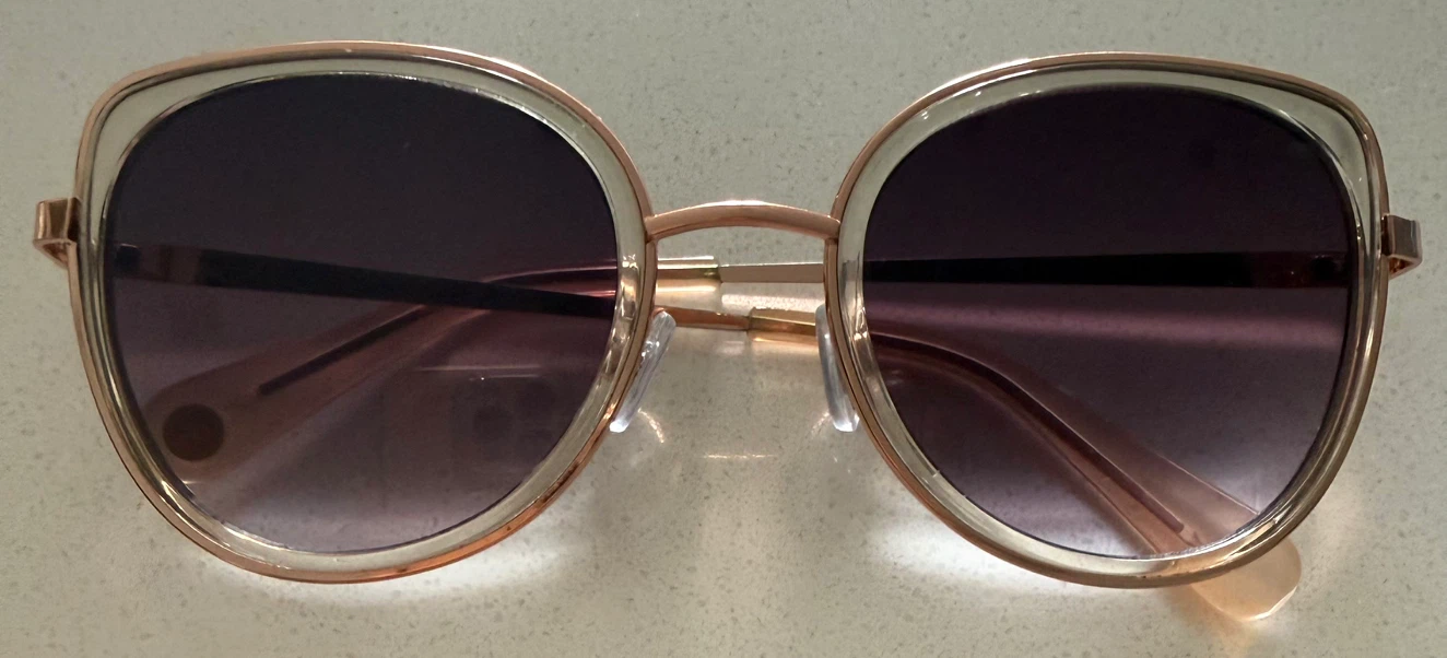 MINT • Authentic BCBG Generation • SunGlasses