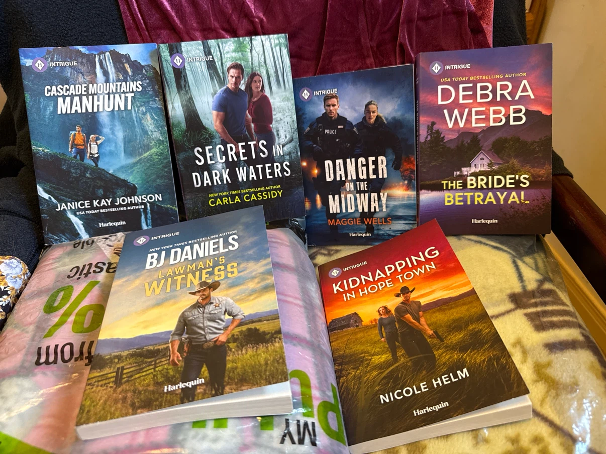 Set of 6 Harlequin Intrigue Romance Novels