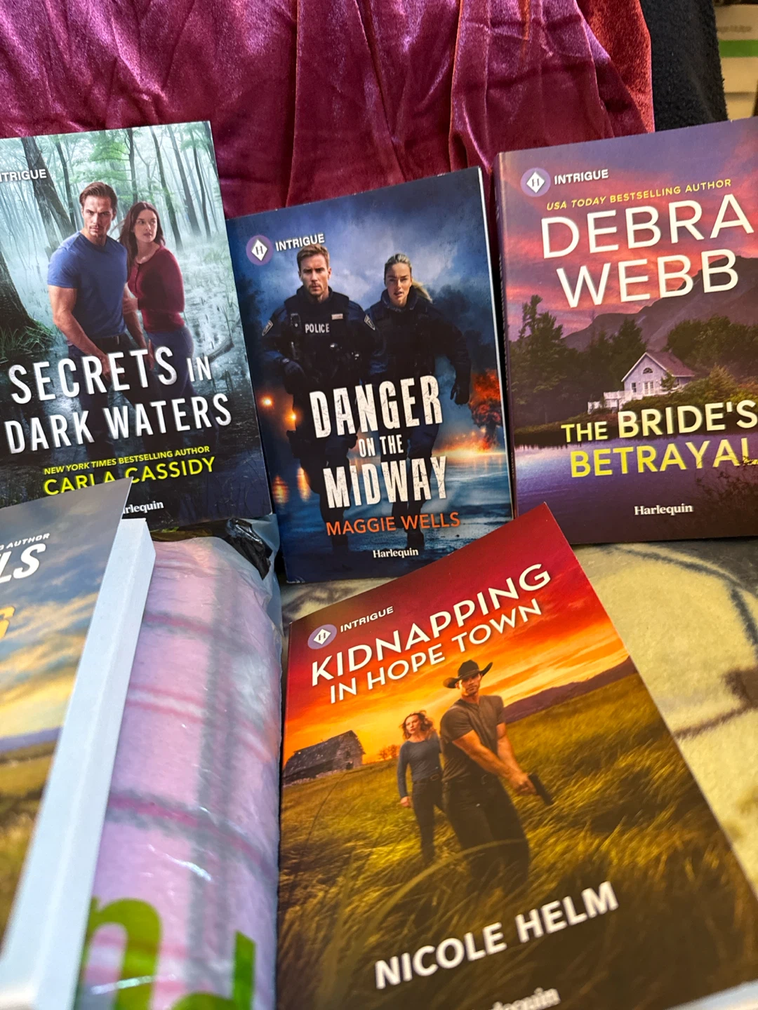 Set of 6 Harlequin Intrigue Romance Novels - photo 3