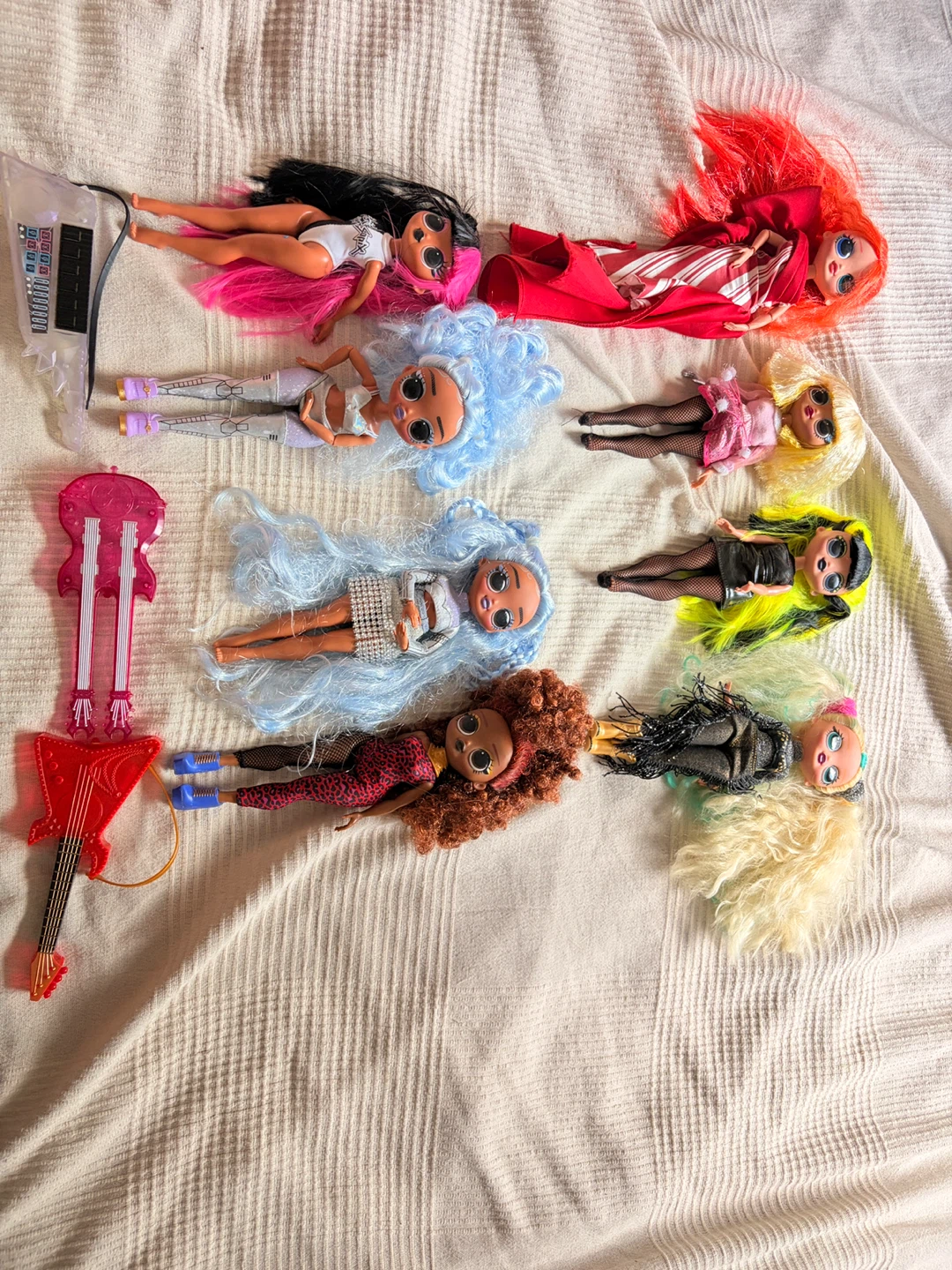 L.O.L dolls set of 8