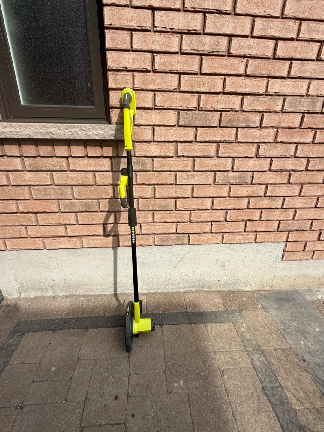 Ryobi P2300 9” 18V Edger - photo 2