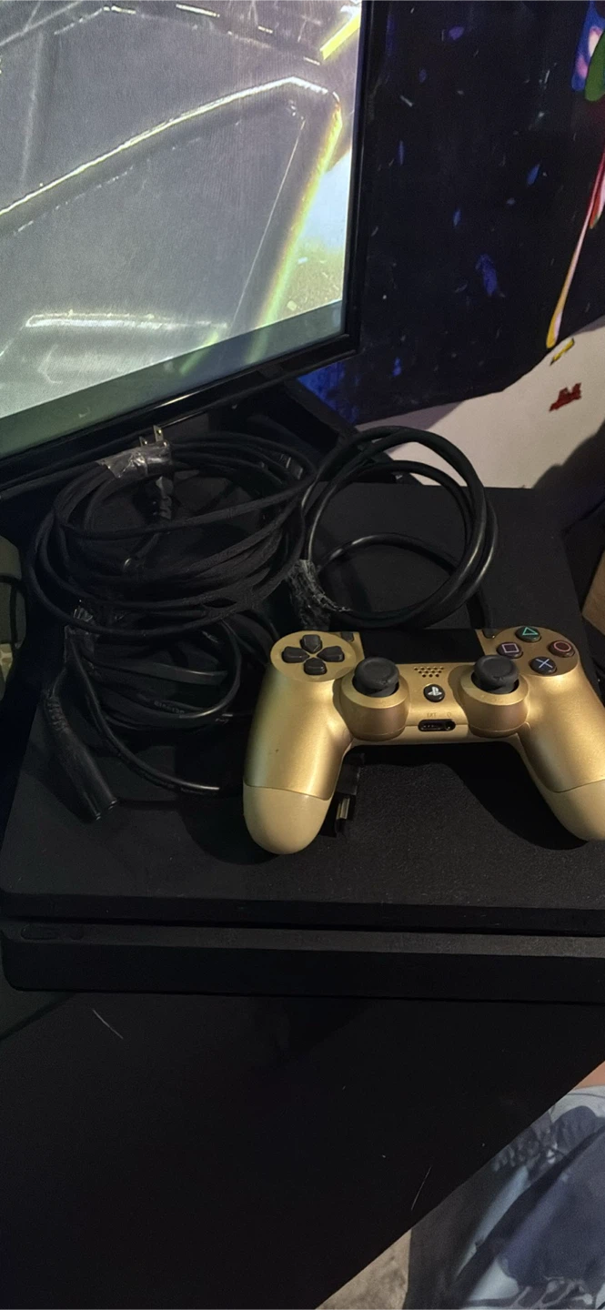 PlayStation 4 Console with Gold Controller and Headset - photo 2